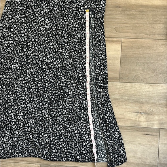 Brandy Melville Black and White A-Line Maxi Skirt with Slit - Picture 4 of 7